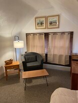 5824 Phillips Ave, Unit #3 in Pittsburgh, PA - Building Photo