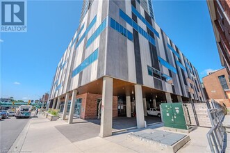 60 Frederick St in Kitchener, ON - Building Photo - Building Photo