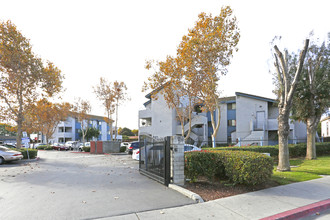 Bayshore Estates in San Jose, CA - Building Photo - Building Photo