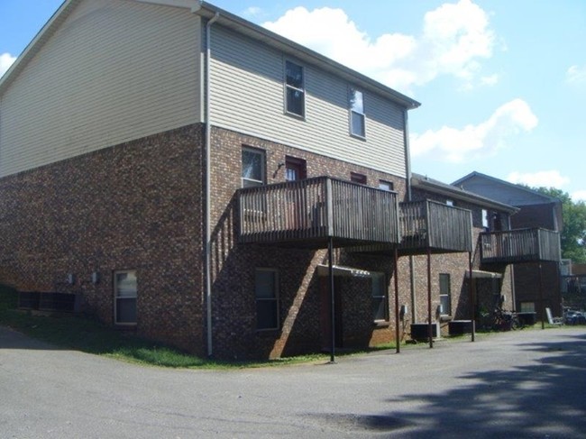 510 Hietts Ln in Clarksville, TN - Building Photo - Building Photo