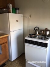 349 Pleasant St in Malden, MA - Building Photo - Building Photo