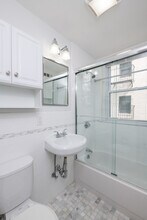 49 Worthington St, Unit 24 in Boston, MA - Foto de edificio - Building Photo