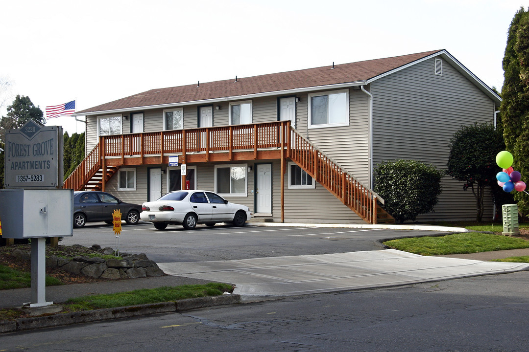 Forest Grove Apartments in Forest Grove, OR - Building Photo