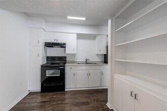 5506 Grover Ave in Austin, TX - Building Photo - Building Photo