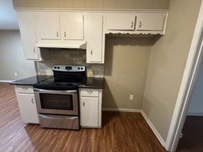 3107 Clinton St in Longview, TX - Building Photo - Building Photo