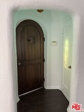 326 N La Jolla Ave in Los Angeles, CA - Building Photo - Building Photo
