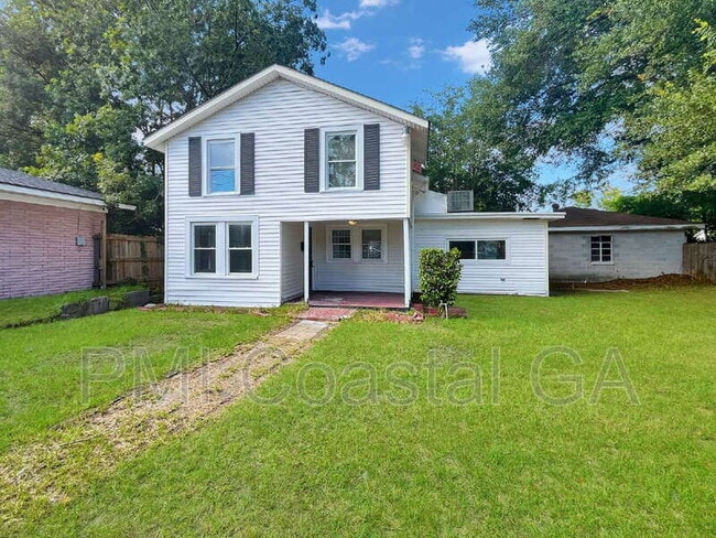 property at 2006 Texas Ave
