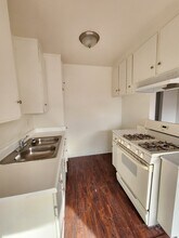 6833 Sepulveda Blvd in Van Nuys, CA - Building Photo - Building Photo