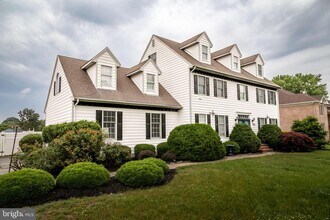 5444 E Nithsdale Dr in Salisbury, MD - Building Photo - Building Photo