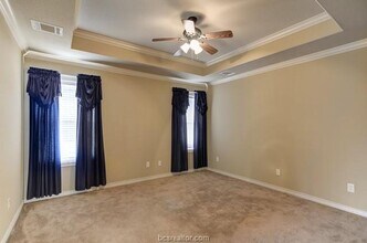 Available August 2026! Beautiful 5 Bed/4 B in College Station, TX - Building Photo - Building Photo