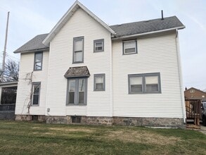 529 W Ionia St, Unit 1 in Lansing, MI - Building Photo - Building Photo