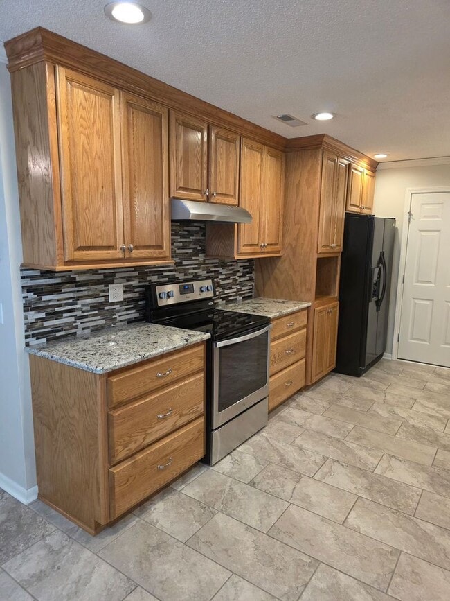 108 Woodbridge Rd in Enterprise, AL - Building Photo - Building Photo