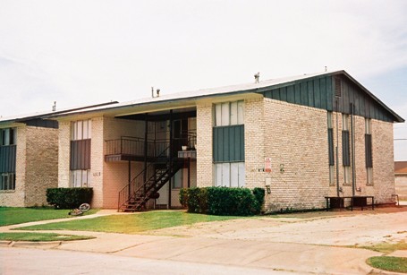 Tudor Lane Fourplexes in Irving, TX - Building Photo