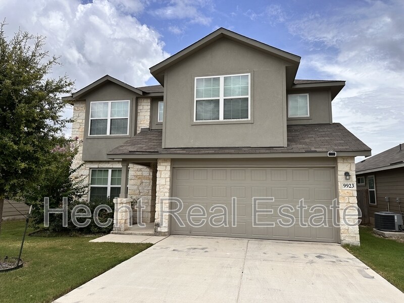 9923 Moon Shine in San Antonio, TX - Building Photo