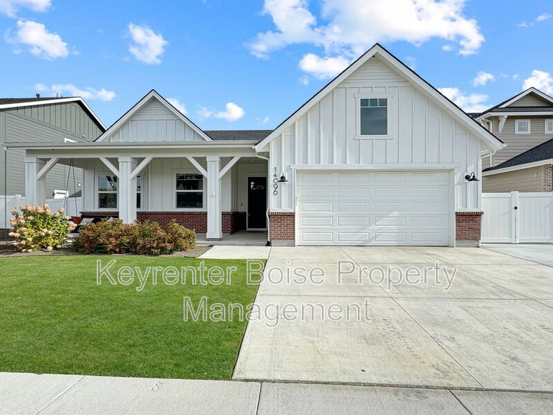 14096 N Elk Trak Ave in Garden City, ID - Foto de edificio