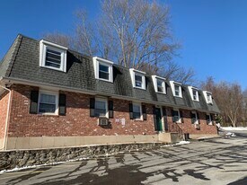 368 Colonial Ave in Waterbury, CT - Building Photo