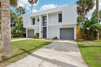 248 11th St in Atlantic Beach, FL - Building Photo - Building Photo