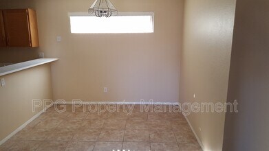 3122 N 115th Ln in Avondale, AZ - Foto de edificio - Building Photo