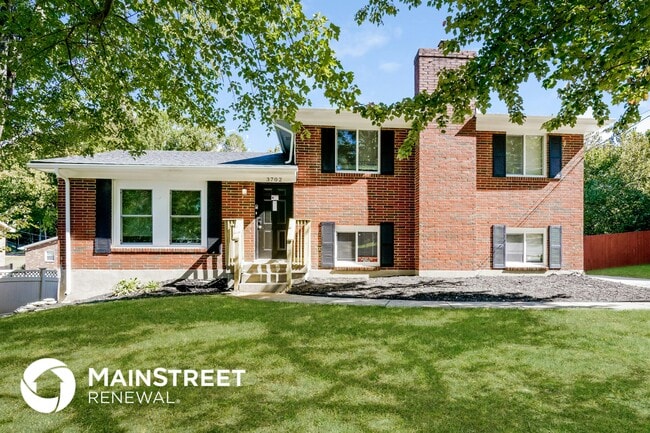 3702 Iron Horse Way