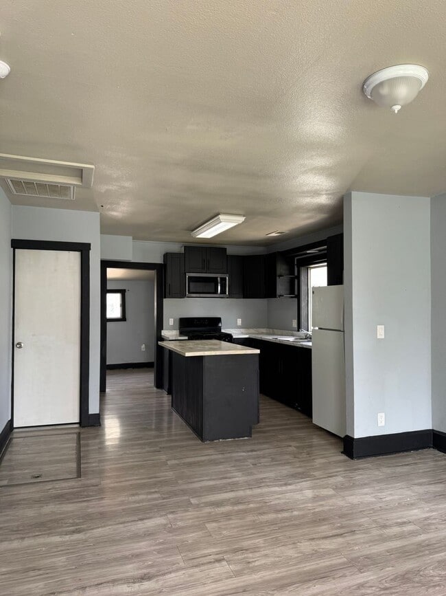 614 Cedar St in Carlin, NV - Building Photo - Building Photo