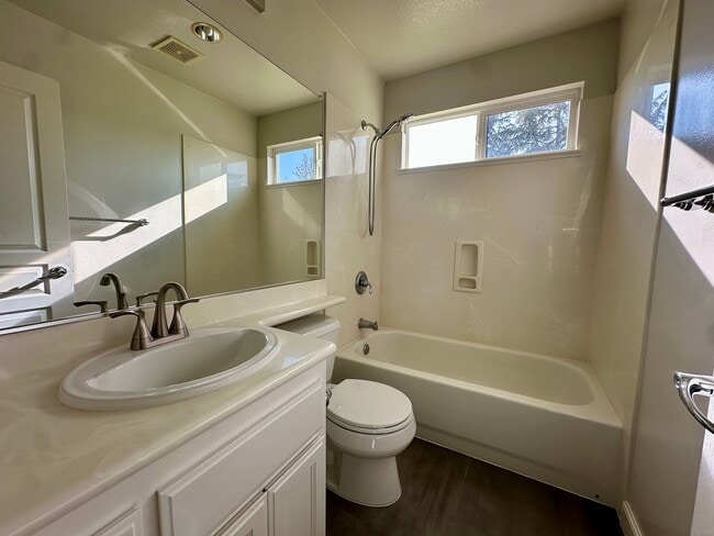 property at 4226 Tobin Cir