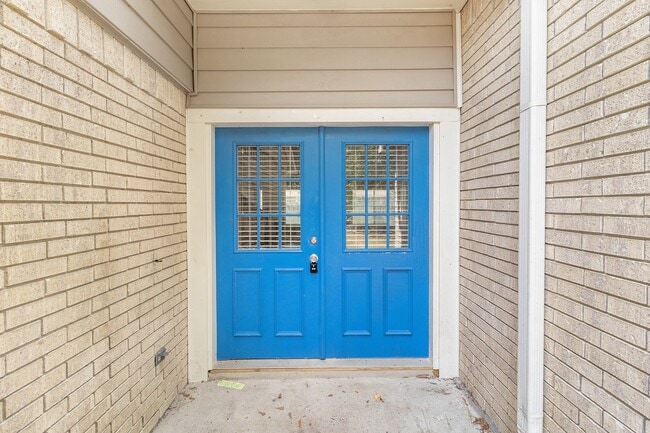 property at 5115 Shady Gardens Dr