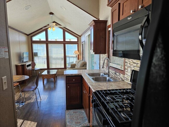 200 S Banana River Dr