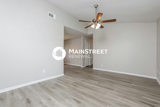 5819 W Amelia St in Orlando, FL - Foto de edificio - Building Photo