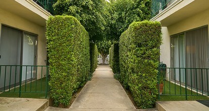 1246 Wellesley Ave in Los Angeles, CA - Building Photo - Building Photo