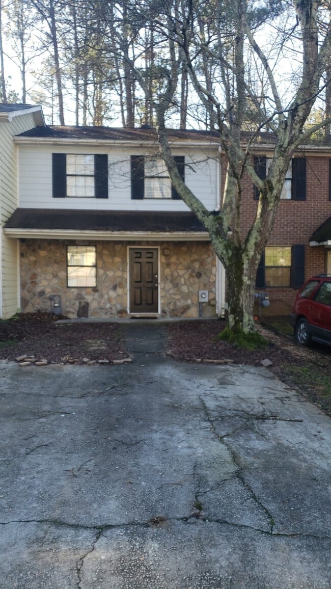 property at 2259 Salt Springs Pl