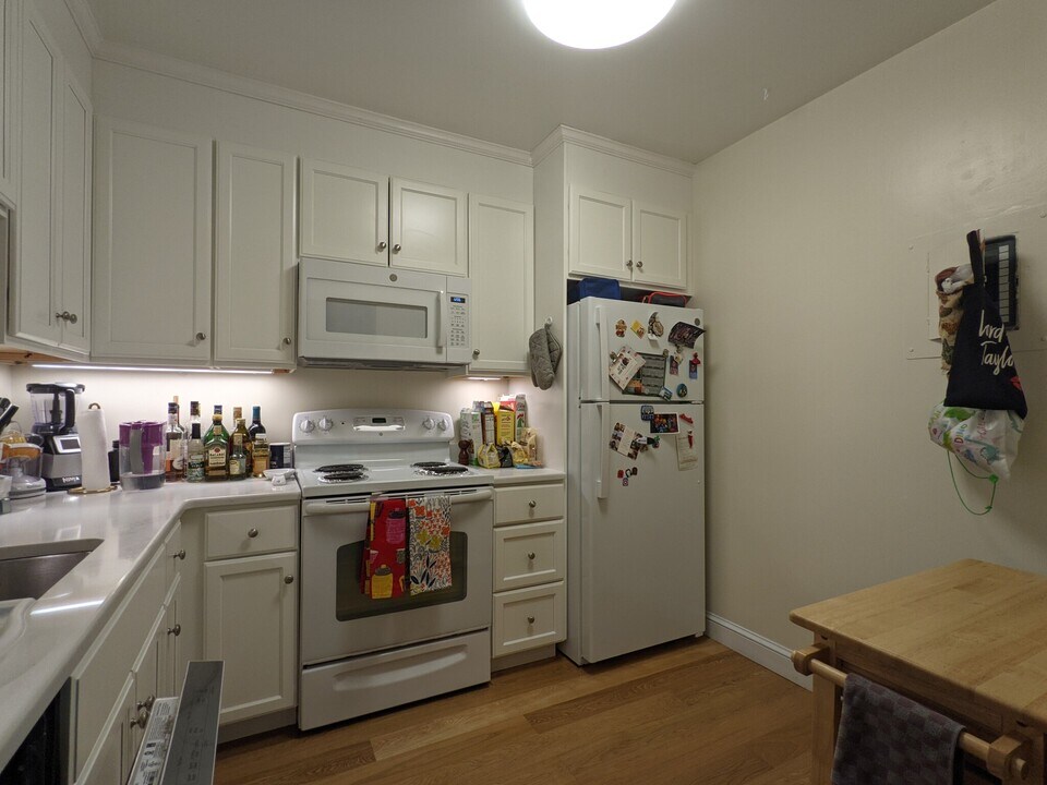 30 Fuller St in Brookline, MA - Building Photo