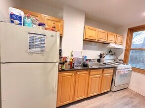 5818 Hobart St, Unit 2 in Pittsburgh, PA - Foto de edificio - Building Photo