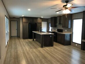 2300 Ward Bend Rd in Sealy, TX - Building Photo - Building Photo