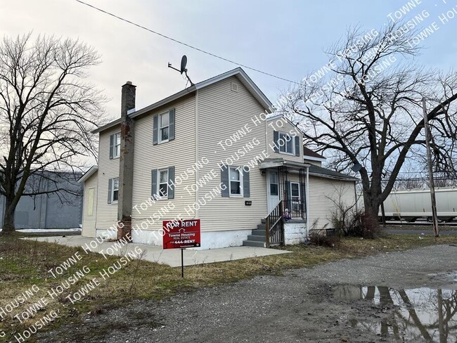 340 Park Ave in Lockport, NY - Building Photo - Building Photo