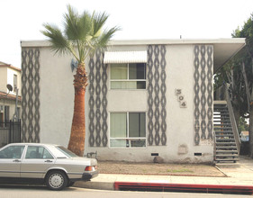 304 E Verdugo Ave in Burbank, CA - Building Photo - Building Photo