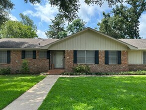 1927 Montrose Dr in Tyler, TX - Building Photo - Building Photo