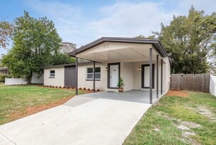 3033 Sutton Dr in Orlando, FL - Building Photo
