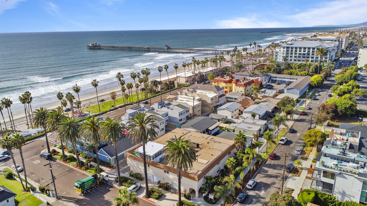 Sea Walk Apartments in Oceanside, CA - Building Photo