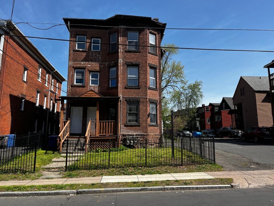 94 Russ St, Unit 1 in Hartford, CT - Building Photo
