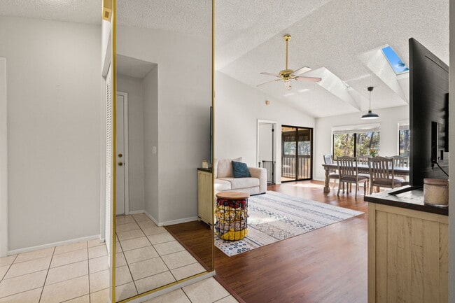 8006 Picketts Ct in Spring Hill, FL - Building Photo - Building Photo