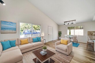 7134 Yarmouth Ave in Los Angeles, CA - Building Photo - Building Photo