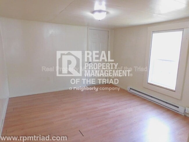 919 B Asheboro St in High Point, NC - Building Photo - Building Photo