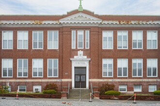27 Jefferson St in Marlborough, MA - Building Photo - Building Photo