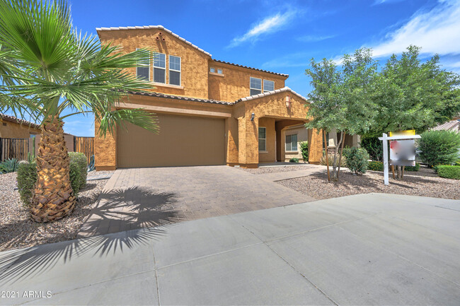 3230 E Wisteria Pl in Chandler, AZ - Foto de edificio - Building Photo