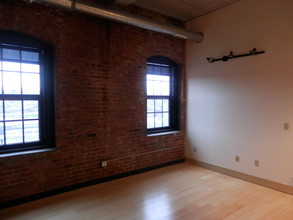 Stevedore Lofts in Oswego, NY - Foto de edificio - Building Photo