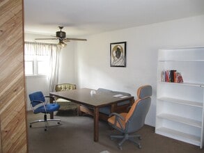 8700 35th Ave in College Park, MD - Building Photo - Building Photo