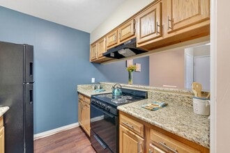 Autumn Springs in Columbus, OH - Building Photo - Building Photo