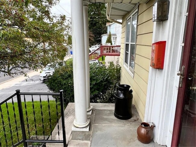 65 Monhagen Ave in Middletown, NY - Building Photo - Building Photo