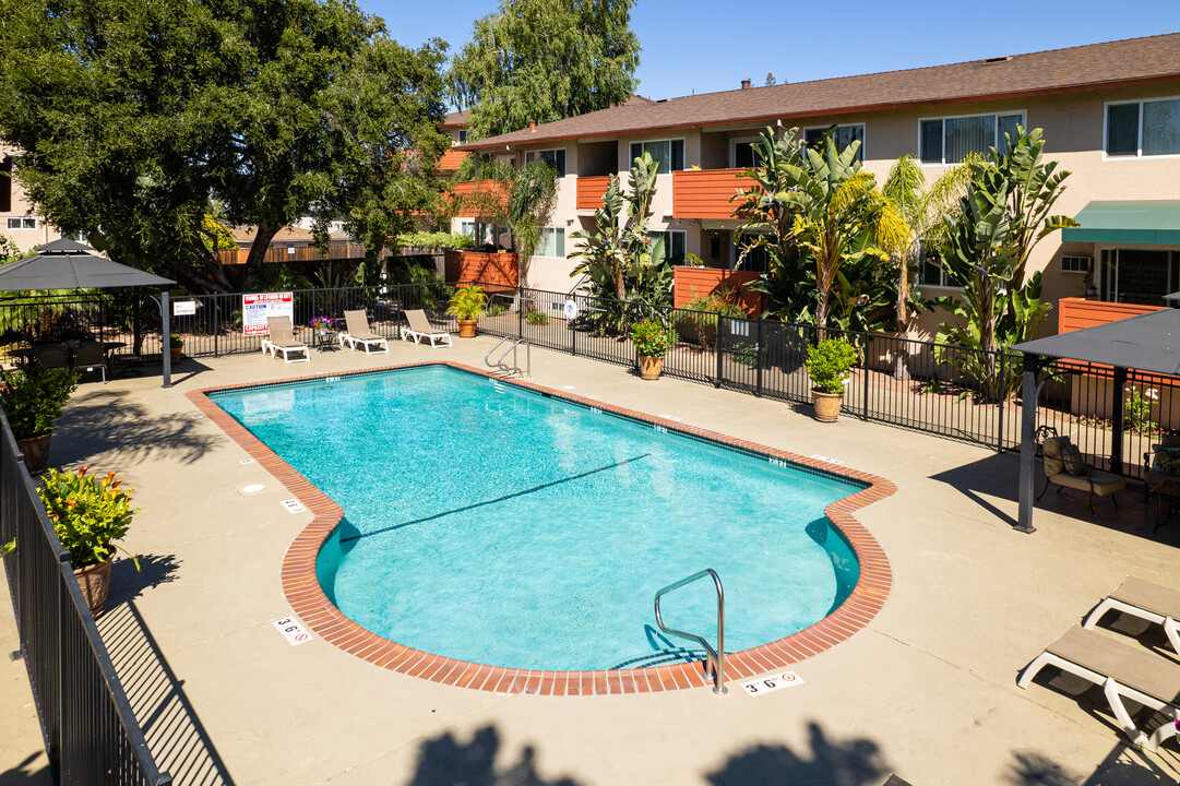 The Californian Apartments in Mountain View, CA - Building Photo