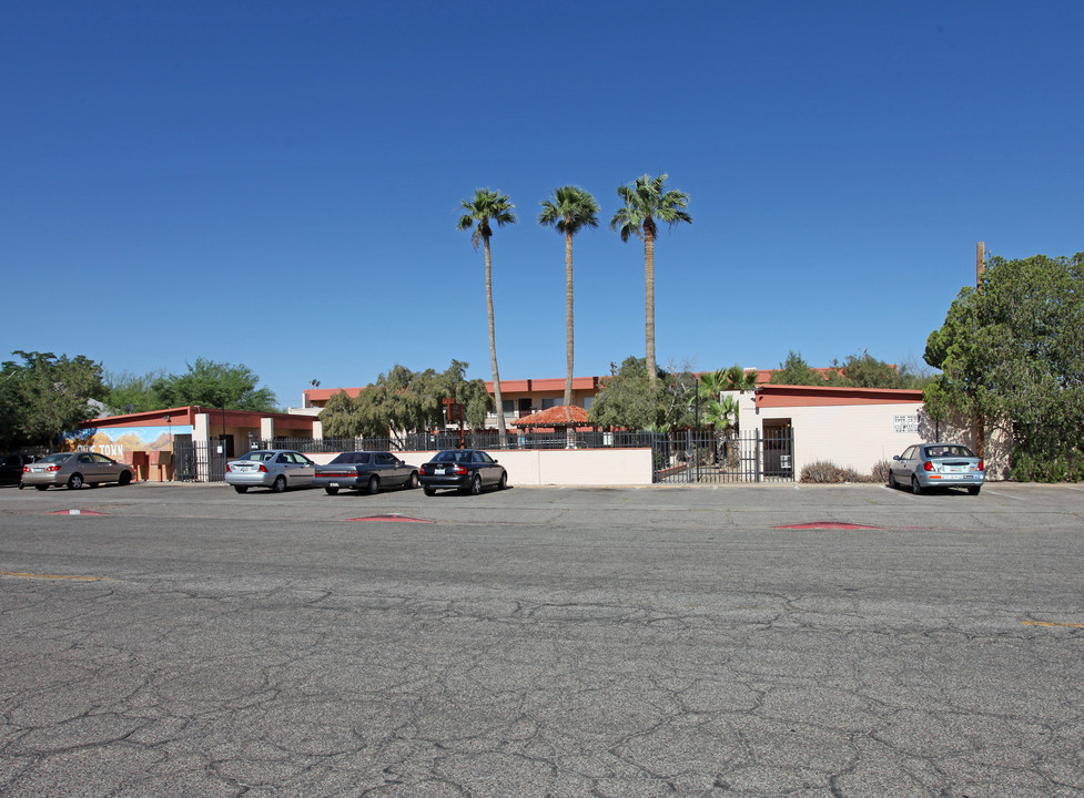 Olde Town Apartments in Tucson, AZ - Foto de edificio